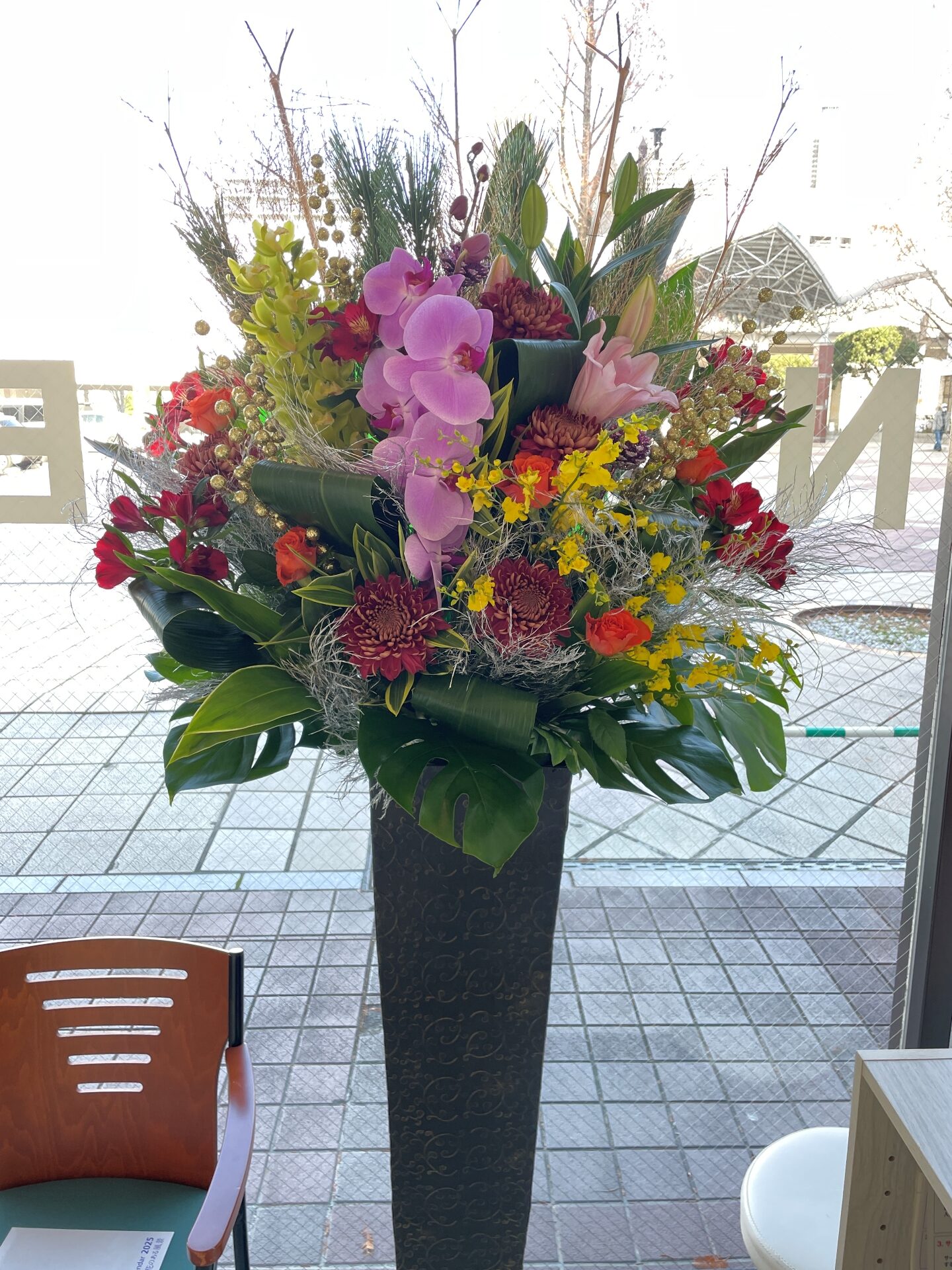 豪華なフラワースタンド