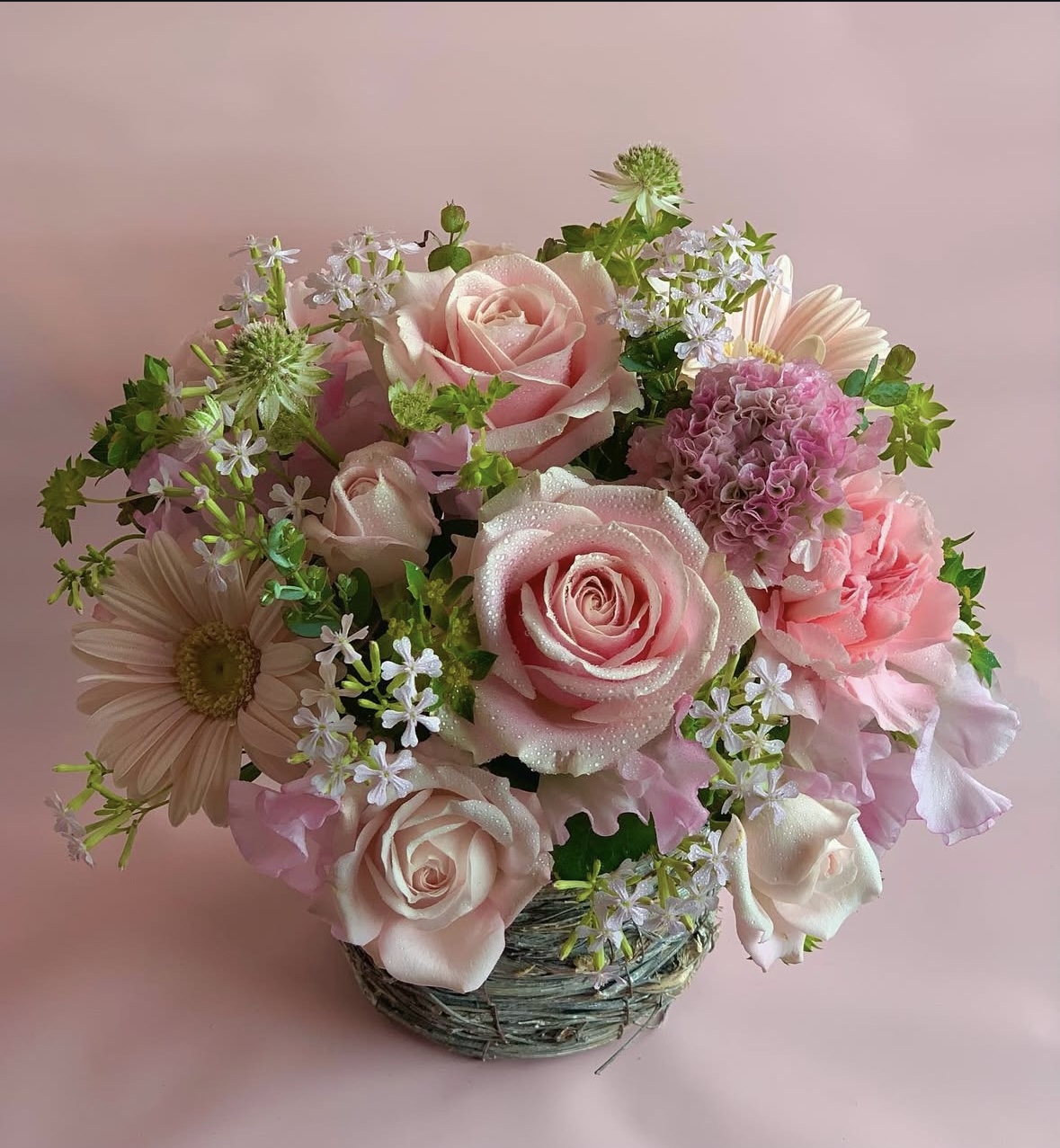 ピンクバラのアレンジメント