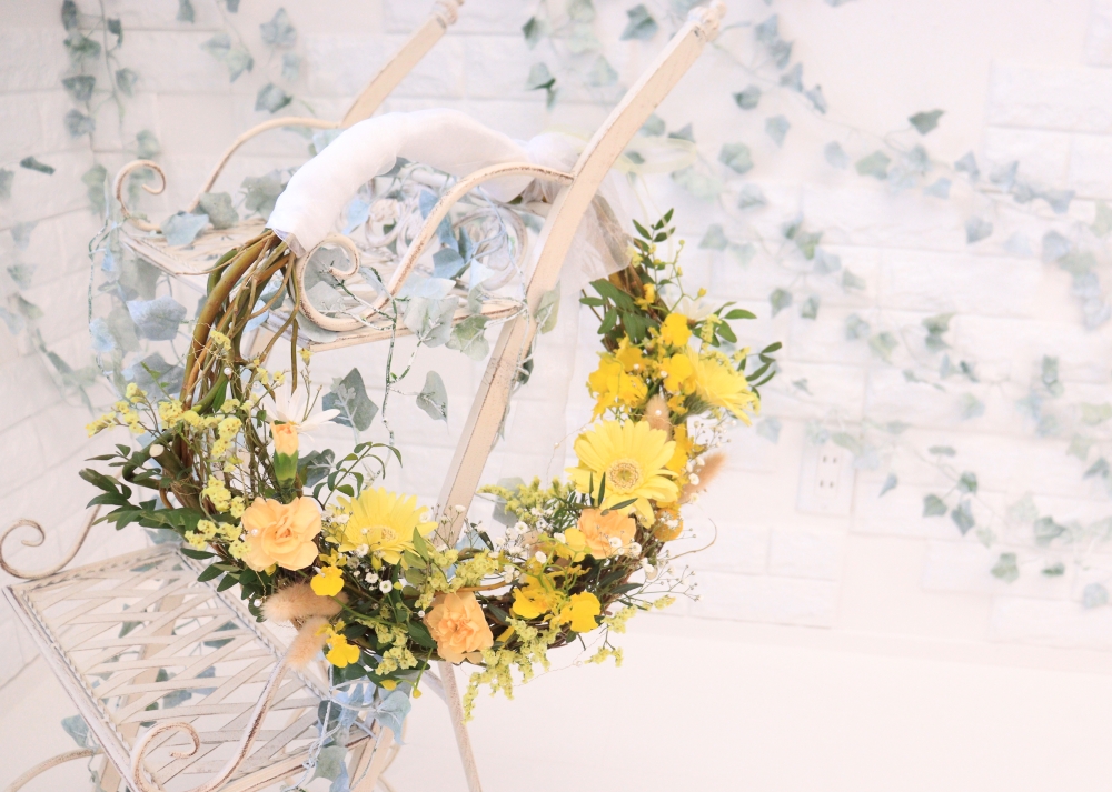 黄色いフラワーリース