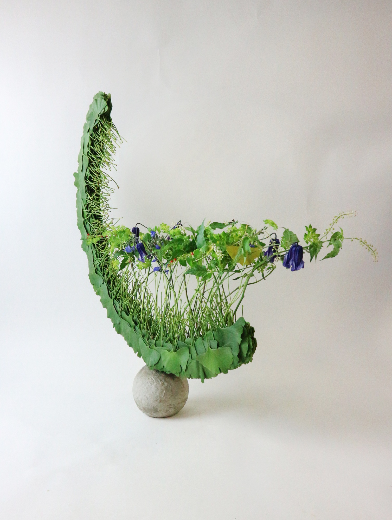 緑のイチョウのアレンジメント